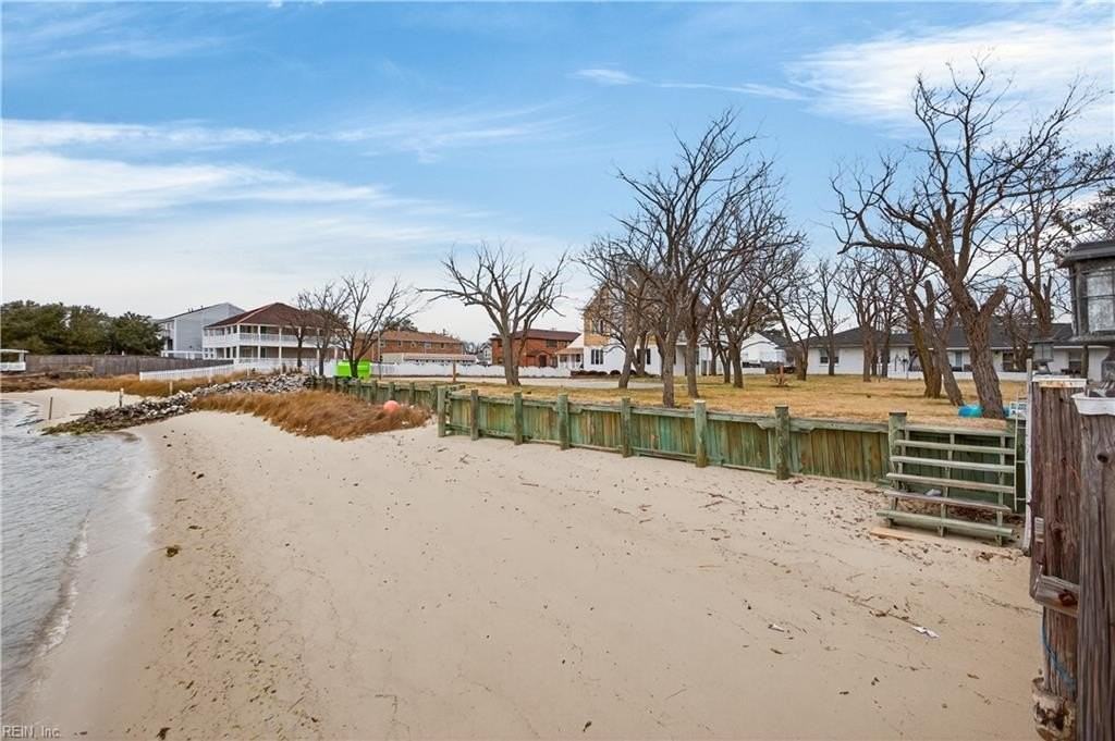 1015 Little Bay Ave #C - Photo 5 of 20