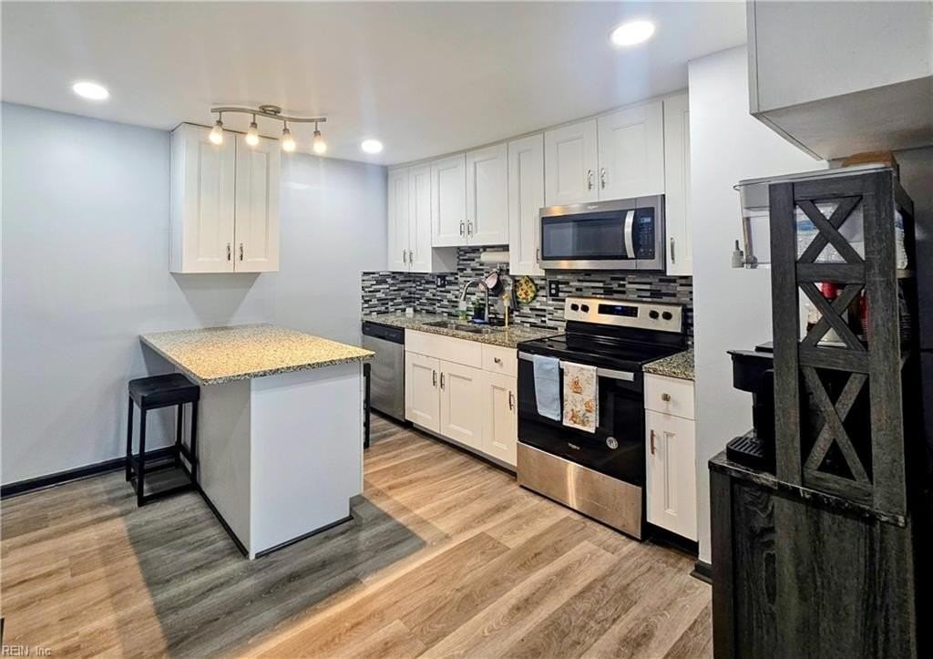 203 Median Cir - Photo 3 of 26