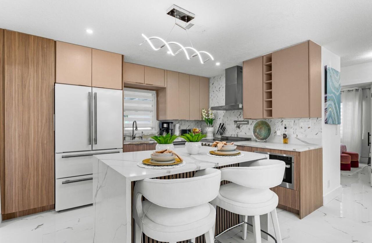 12417 S Indian River Dr - Photo 4 of 17