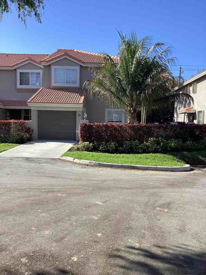 20970 Via Oleander Apt D - Photo 2 of 41