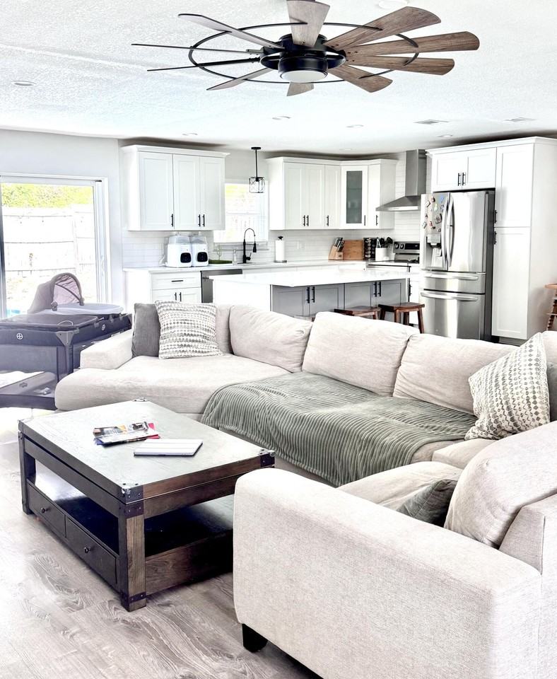 1703 Ne 25th Ter - Photo 5 of 21