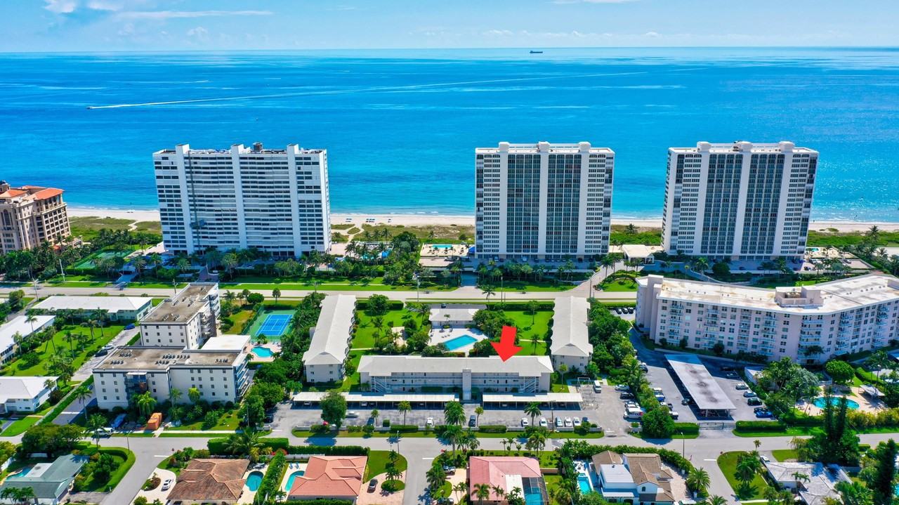 2730 Banyan Rd Apt 26 - Photo 2 of 23