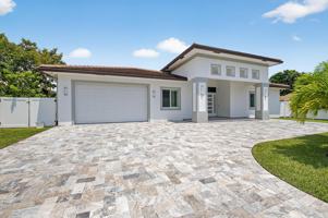 featured image of 711 Ne 6th St