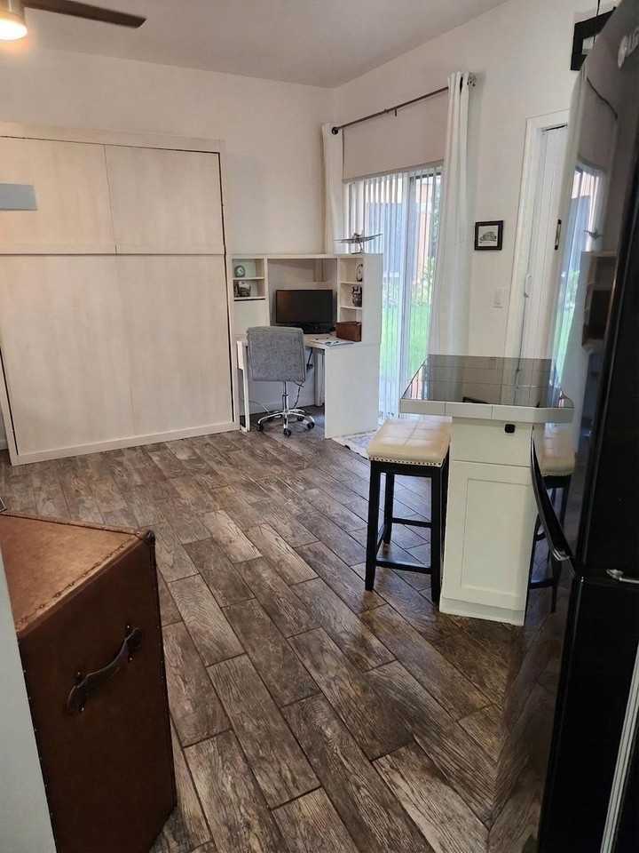 8317 Mulligan Cir - Photo 4 of 14