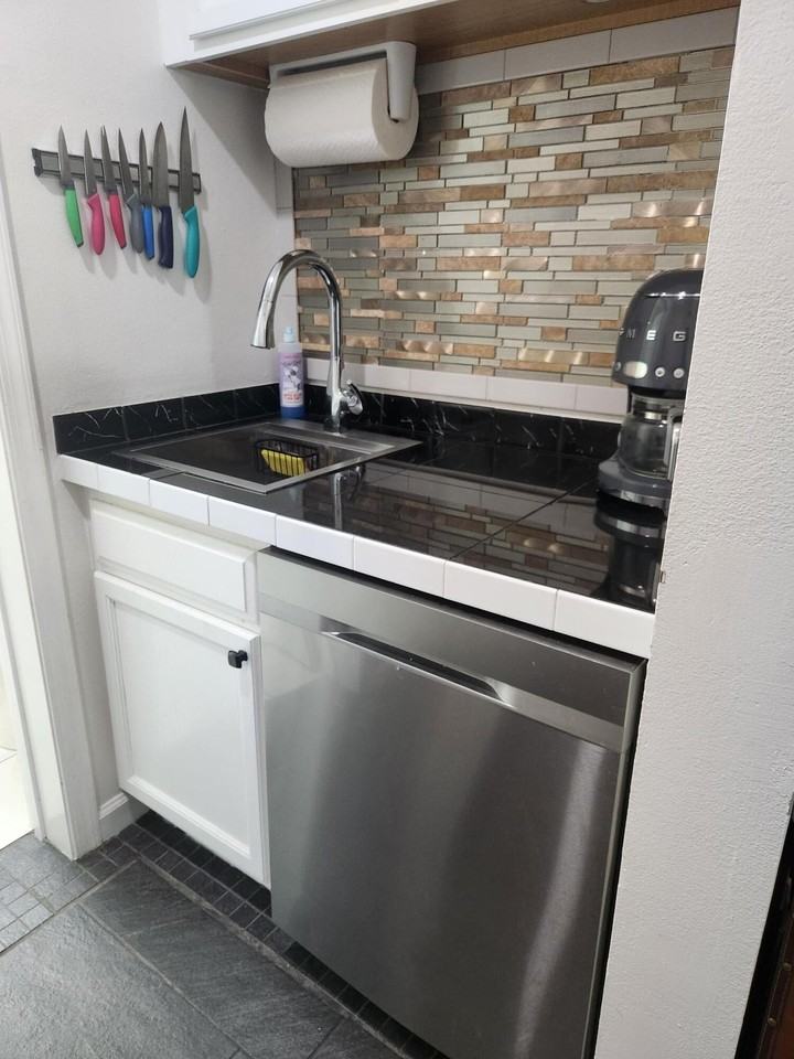 8317 Mulligan Cir - Photo 7 of 14