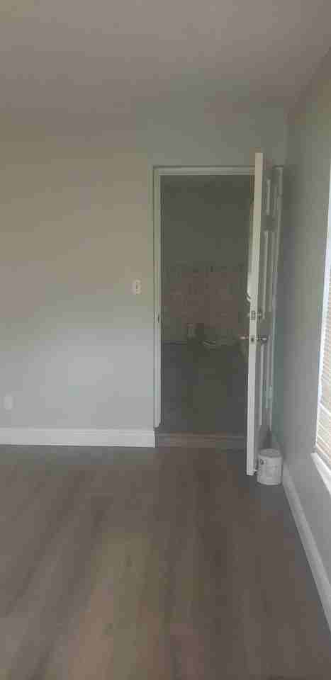 4442 Golfers Cir W - Photo 3 of 12