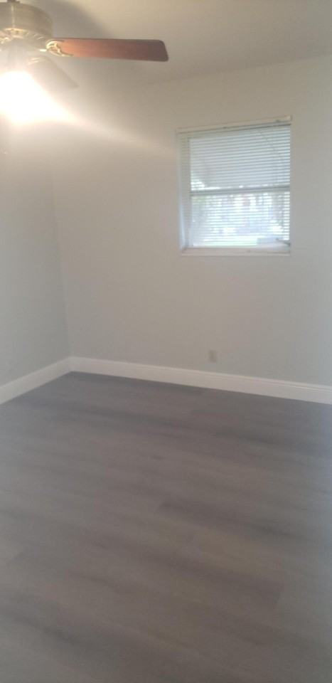 4442 Golfers Cir W - Photo 6 of 12