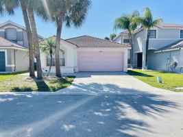 featured image of 7093 Middlebury Dr Unit 7093