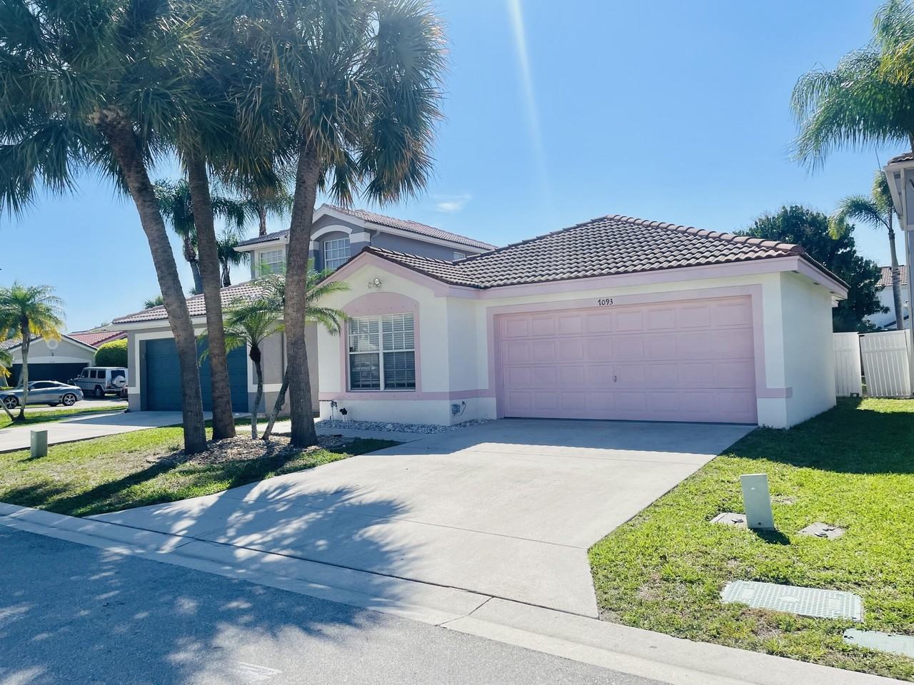 7093 Middlebury Dr Unit 7093 - Photo 2 of 25