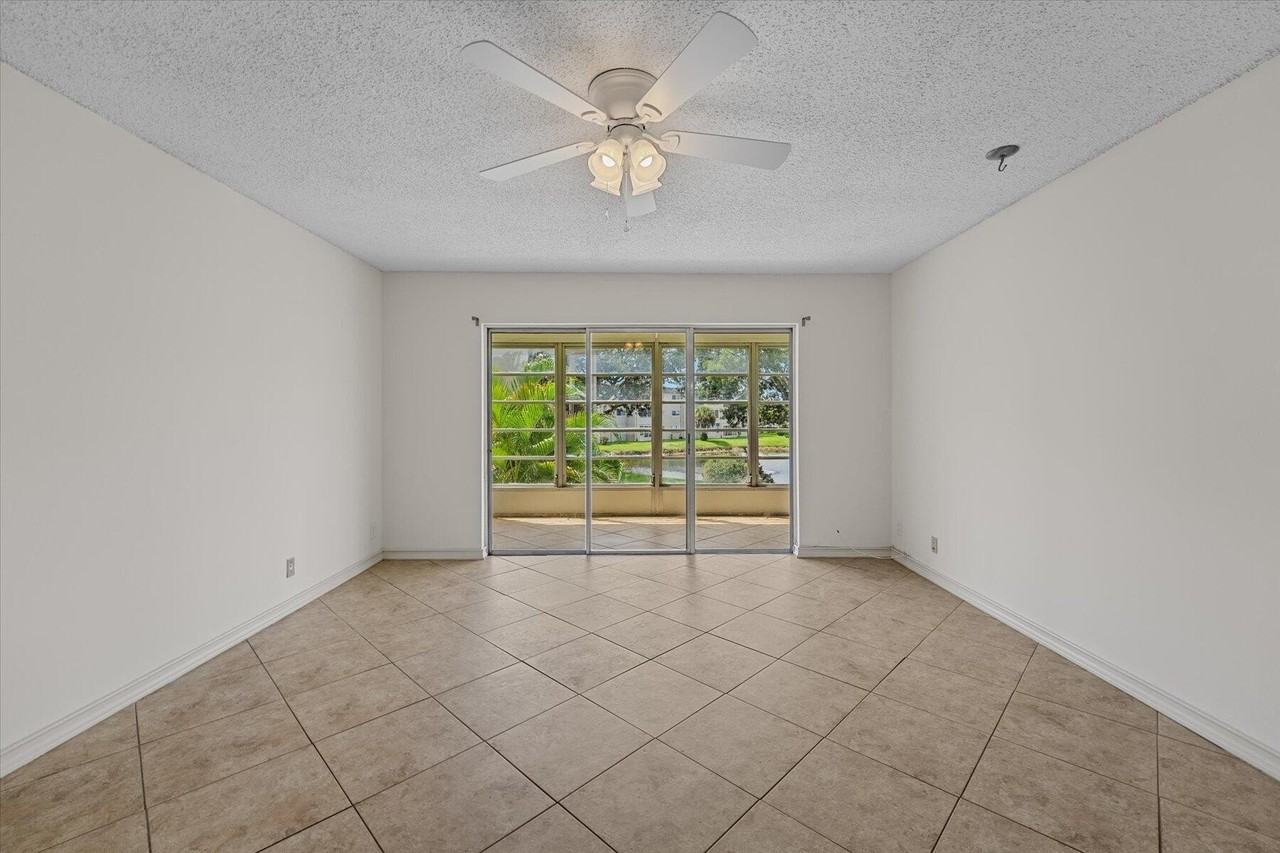 719 Lori Dr Apt 204 - Photo 7 of 30