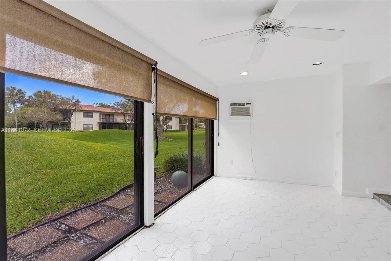 21785 Cypress Dr Apt 46c - Photo 6 of 8