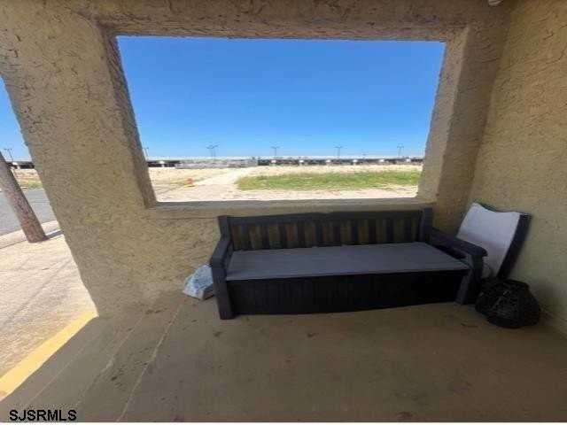 122 Dewey Pl - Photo 4 of 21