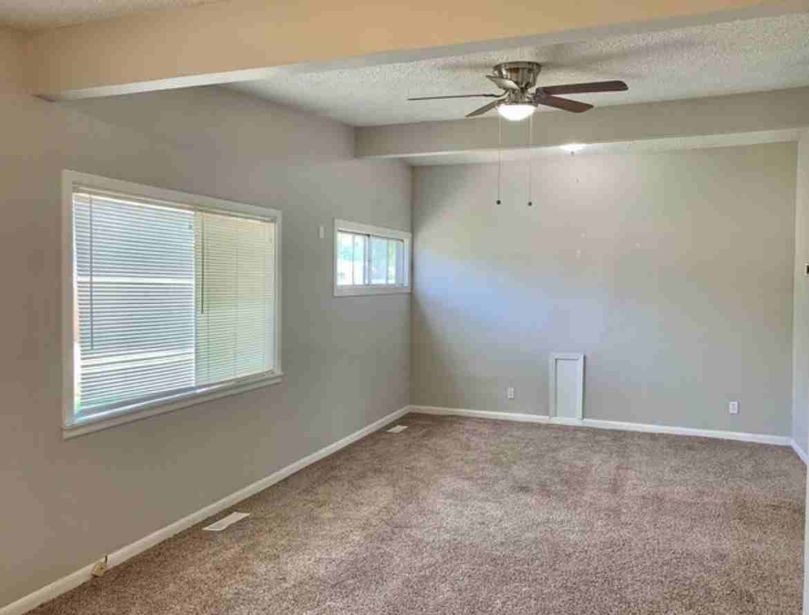 4404 44th St #1 - Photo 6 of 20