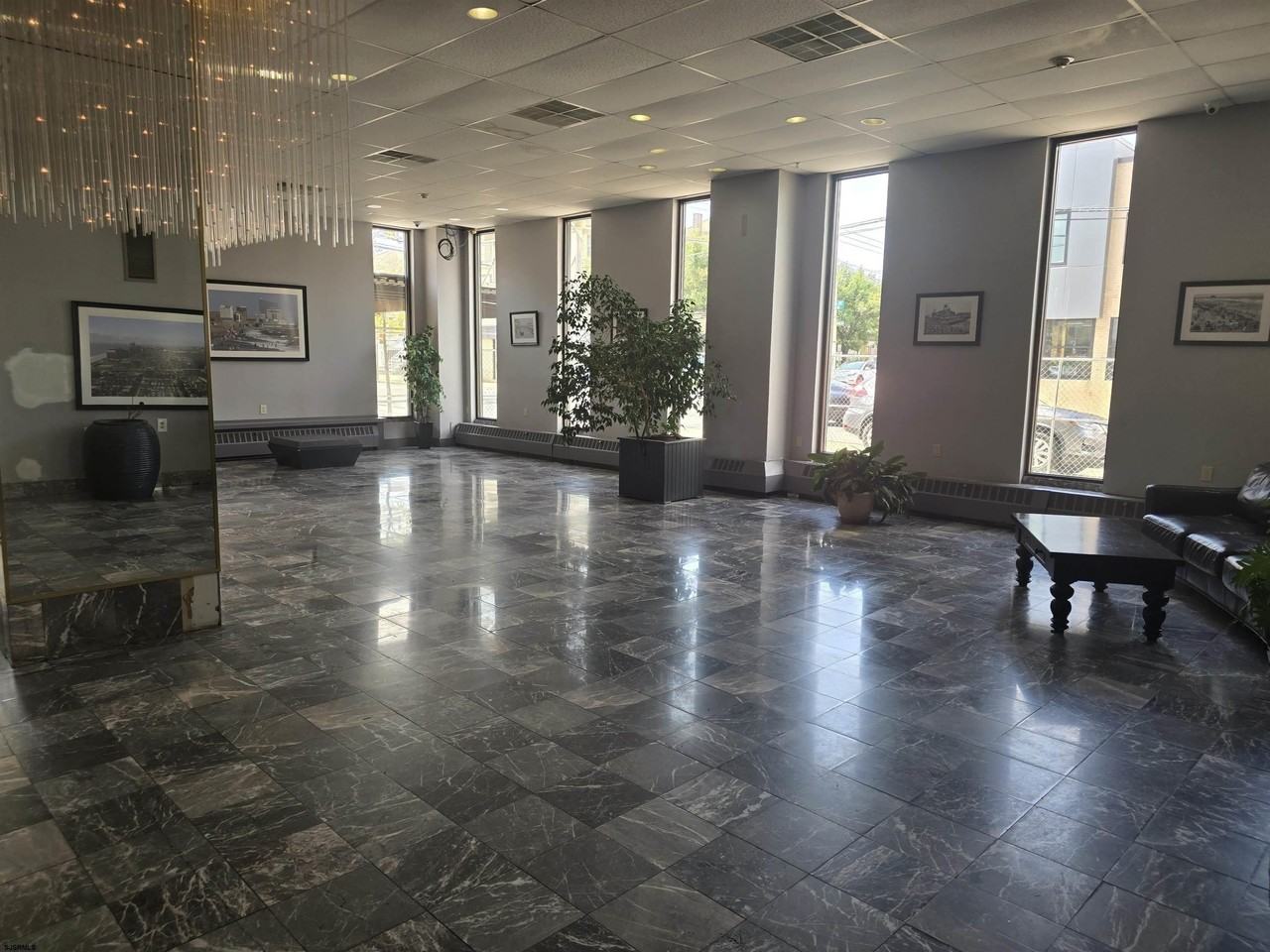 3817 Ventnor Ave - Photo 3 of 25