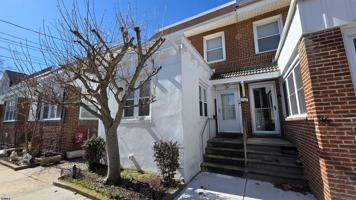 featured image of 34 N Montgomery Ave