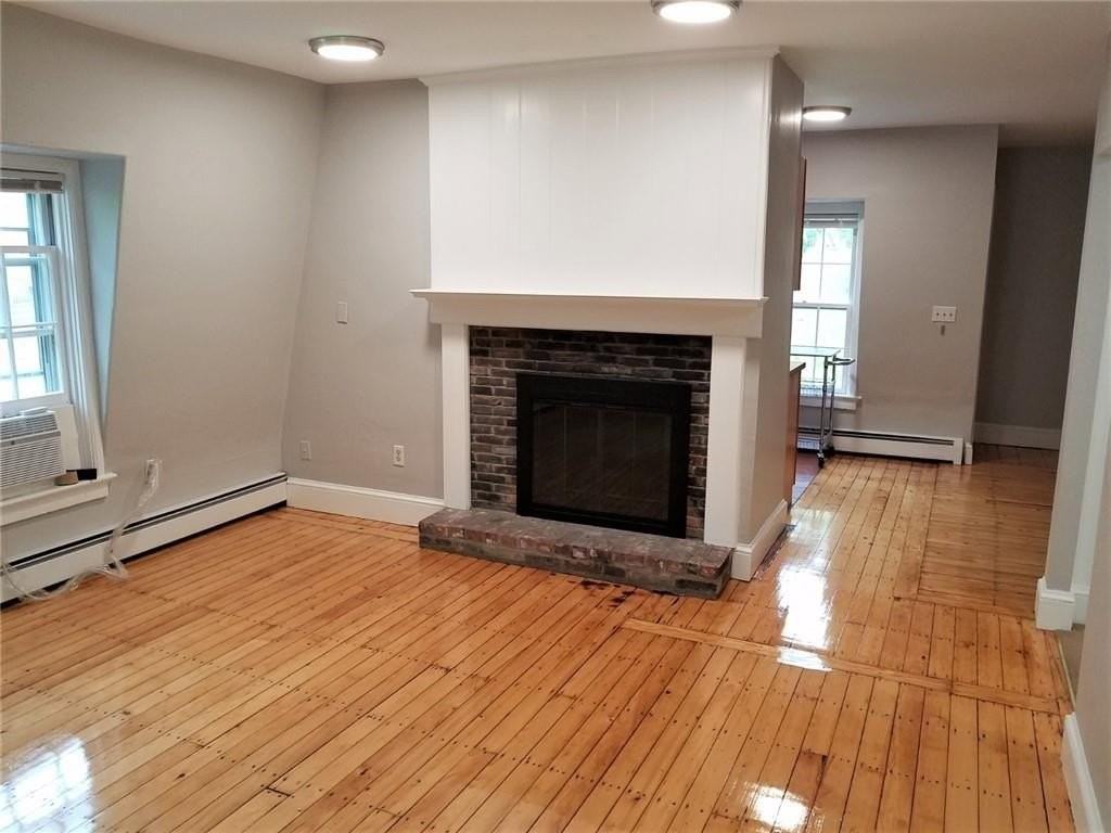 8 Cady St Unit 3 - Photo 2 of 11