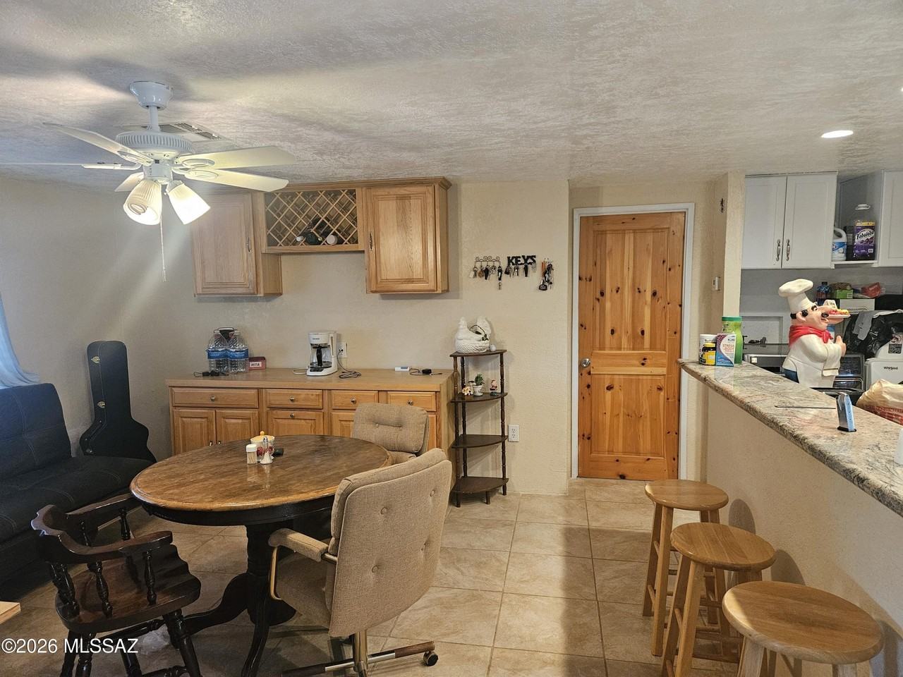 10261 N Volk Ave Unit 1 - Photo 5 of 19