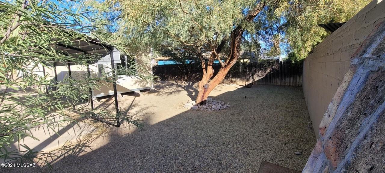 260 E Pastime Rd - Photo 5 of 14