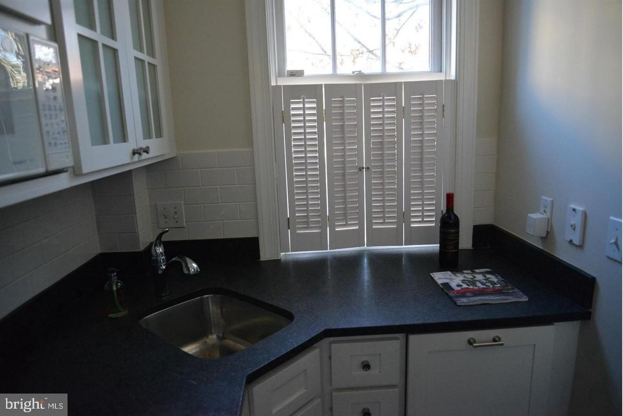 2706 N St Nw - Photo 7 of 21