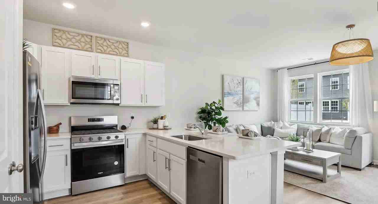 159 Corolla Dr - Photo 6 of 26