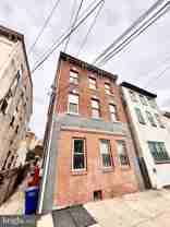 4253 Ridge Ave Apt 2r - Photo 1 of 1