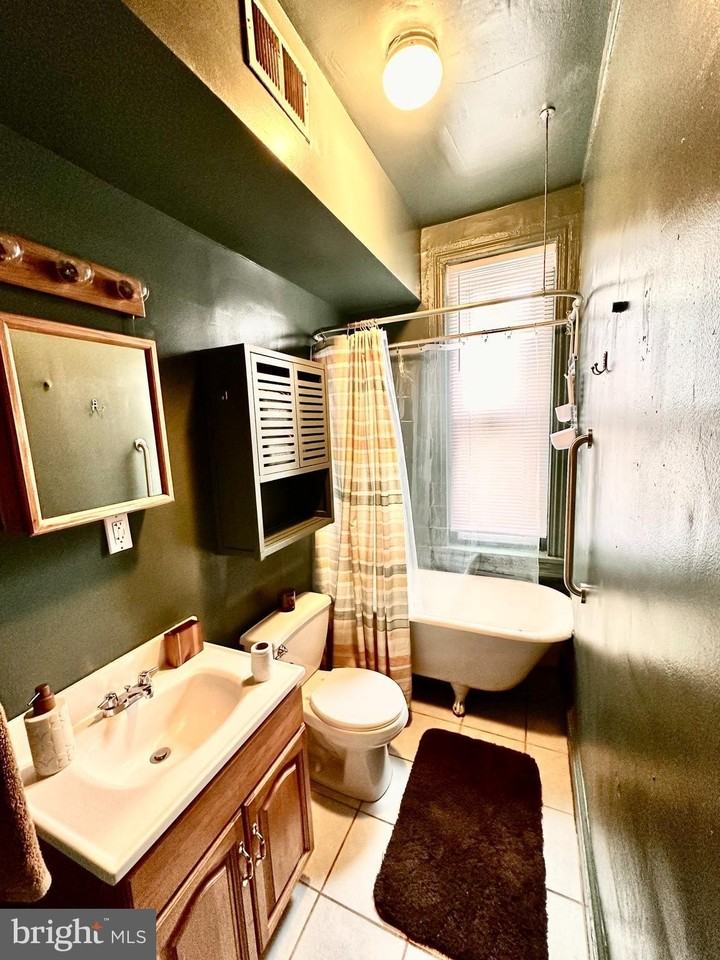 4253 Ridge Ave #2R - Photo 7 of 10