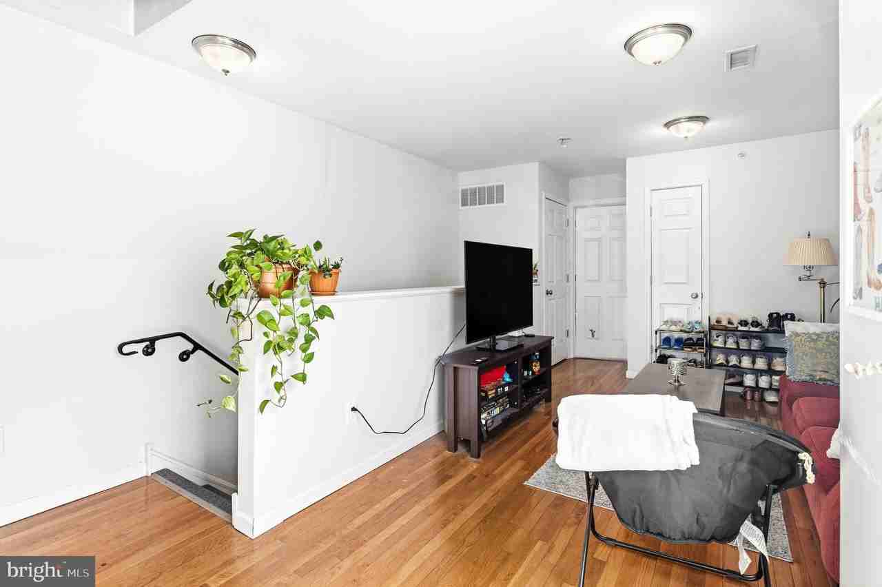 2024 N Carlisle St - Photo 4 of 12