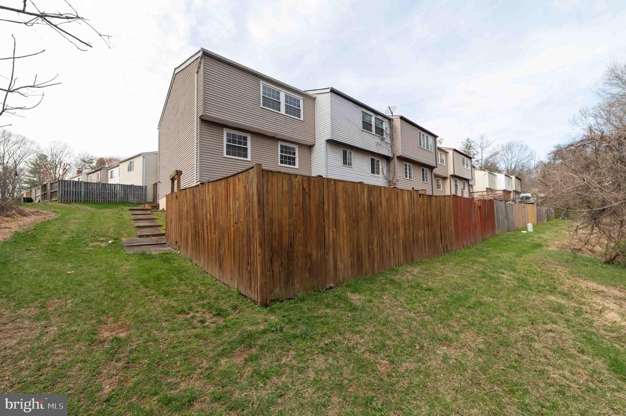 5569 Caithness Ct - Photo 6 of 46