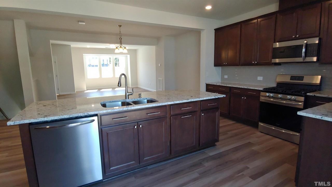 2953 Sunflower Rd - Photo 4 of 18