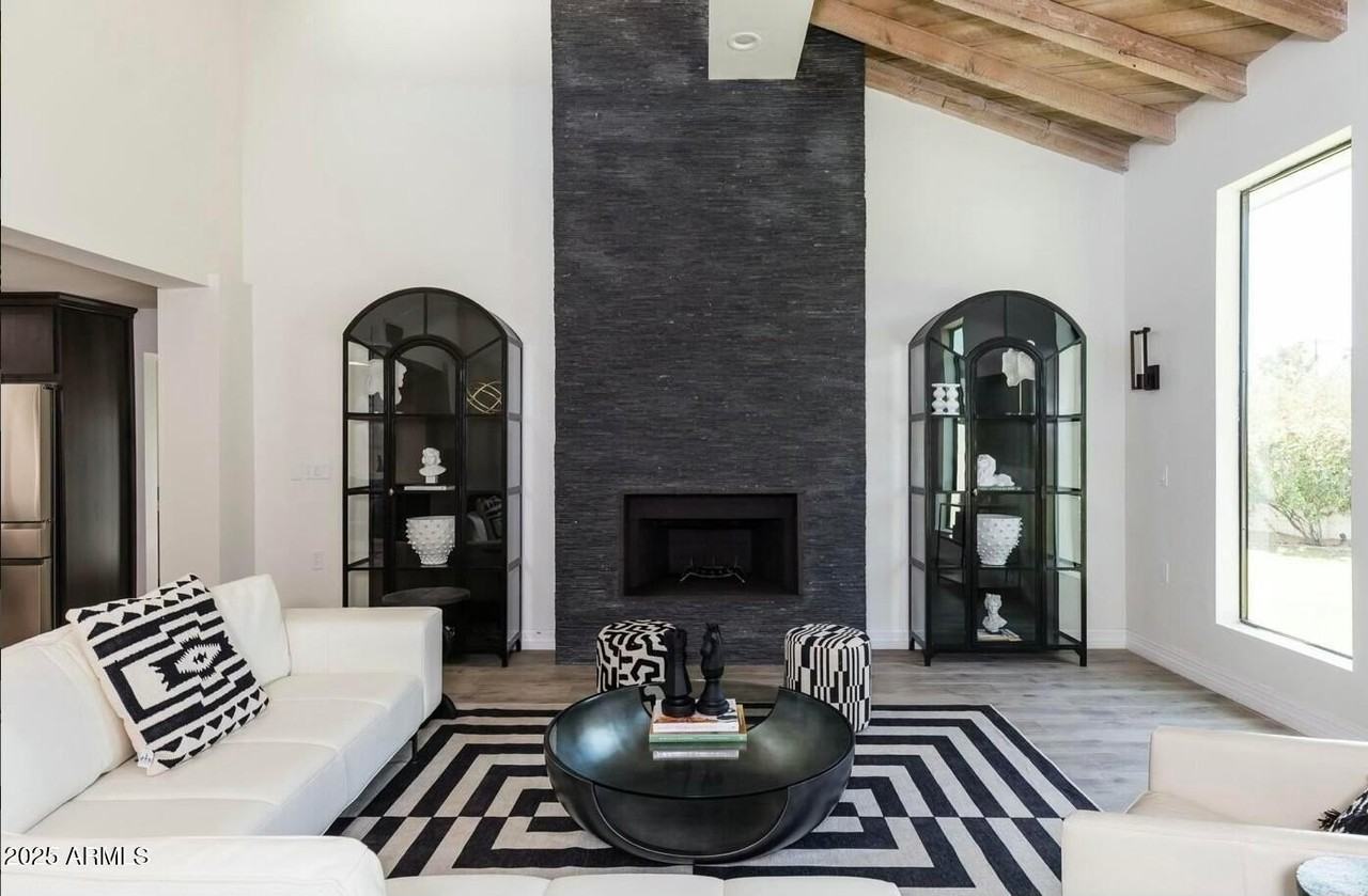 11212 N Sundown Dr - Photo 5 of 50