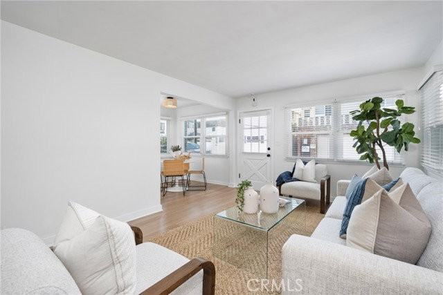 502 36th St #A - Photo 5 of 8