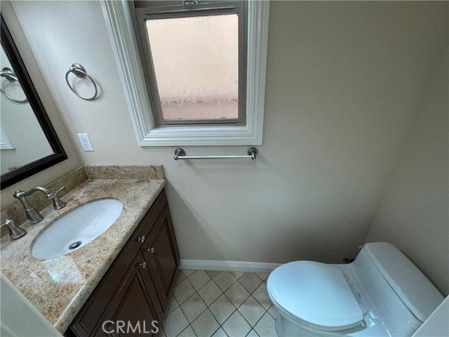 212 9th St - Photo 3 of 8