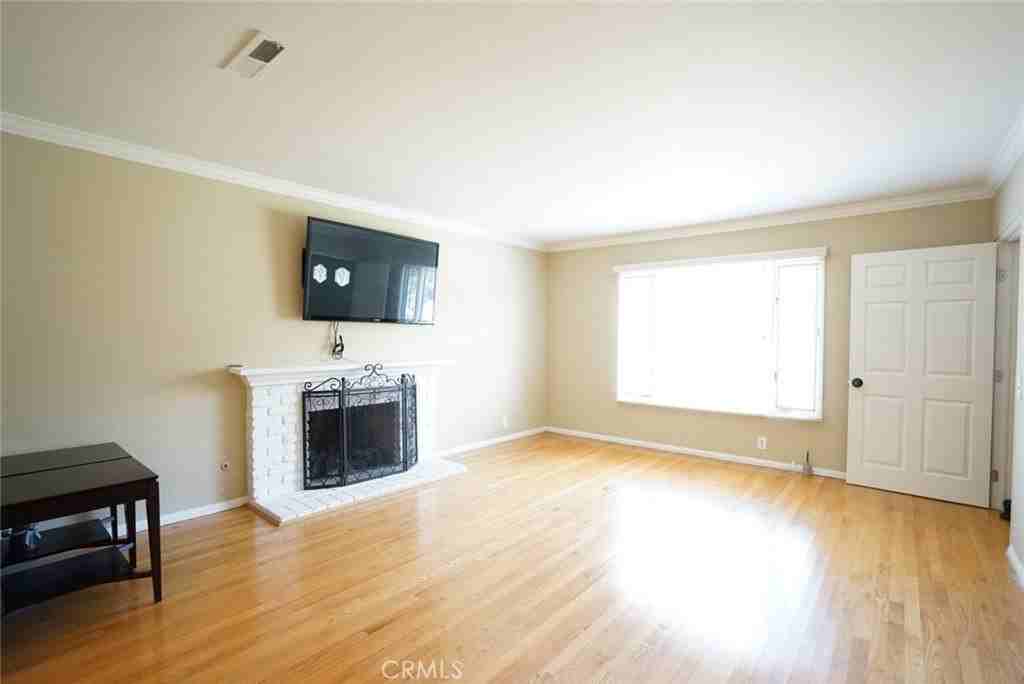 1925 El Sereno Ave - Photo 4 of 37