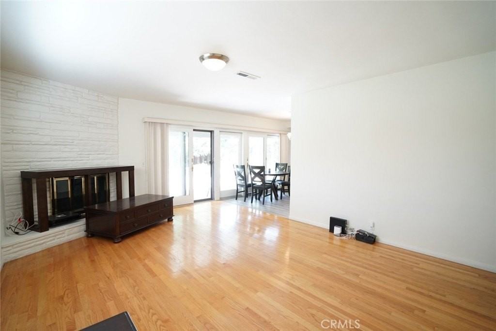 1925 El Sereno Ave - Photo 6 of 37