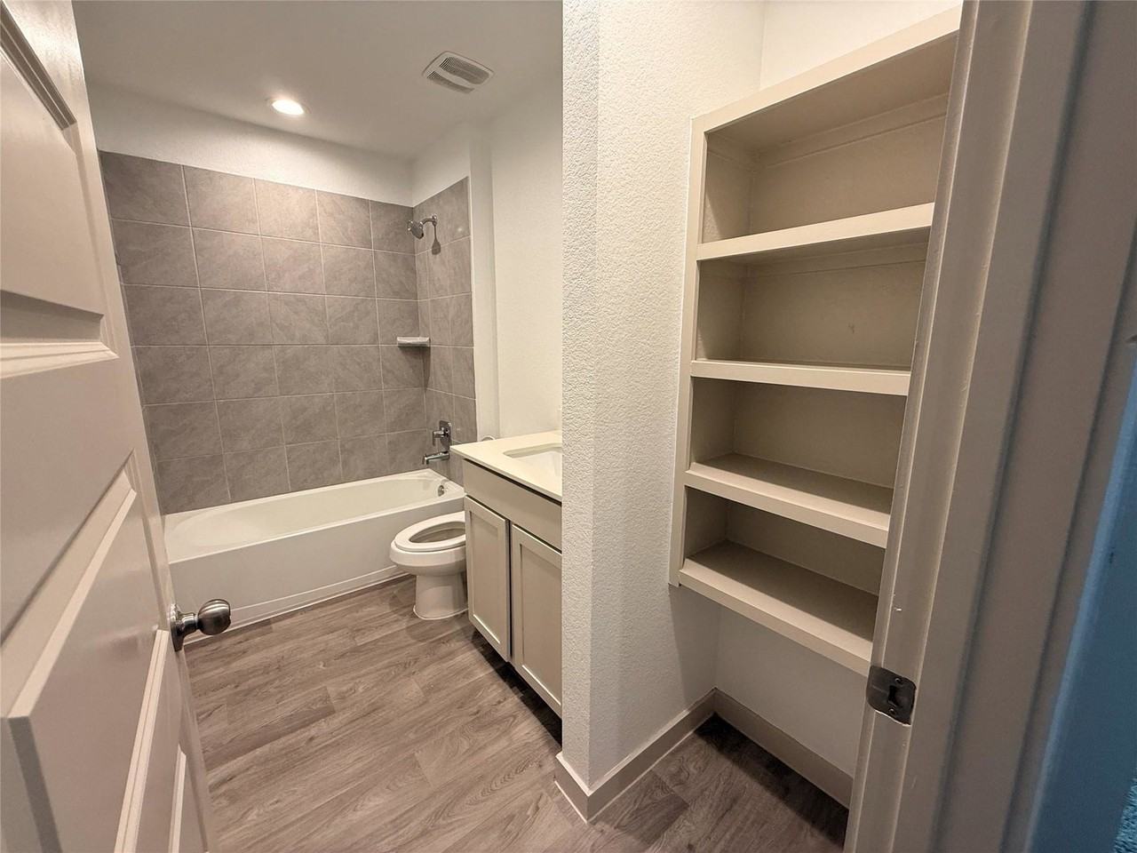 Spring Ln - Photo 3 of 8