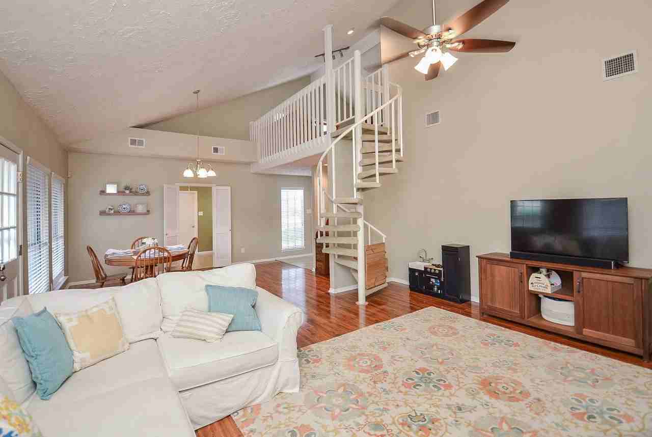 Echo Rdg - Photo 7 of 8