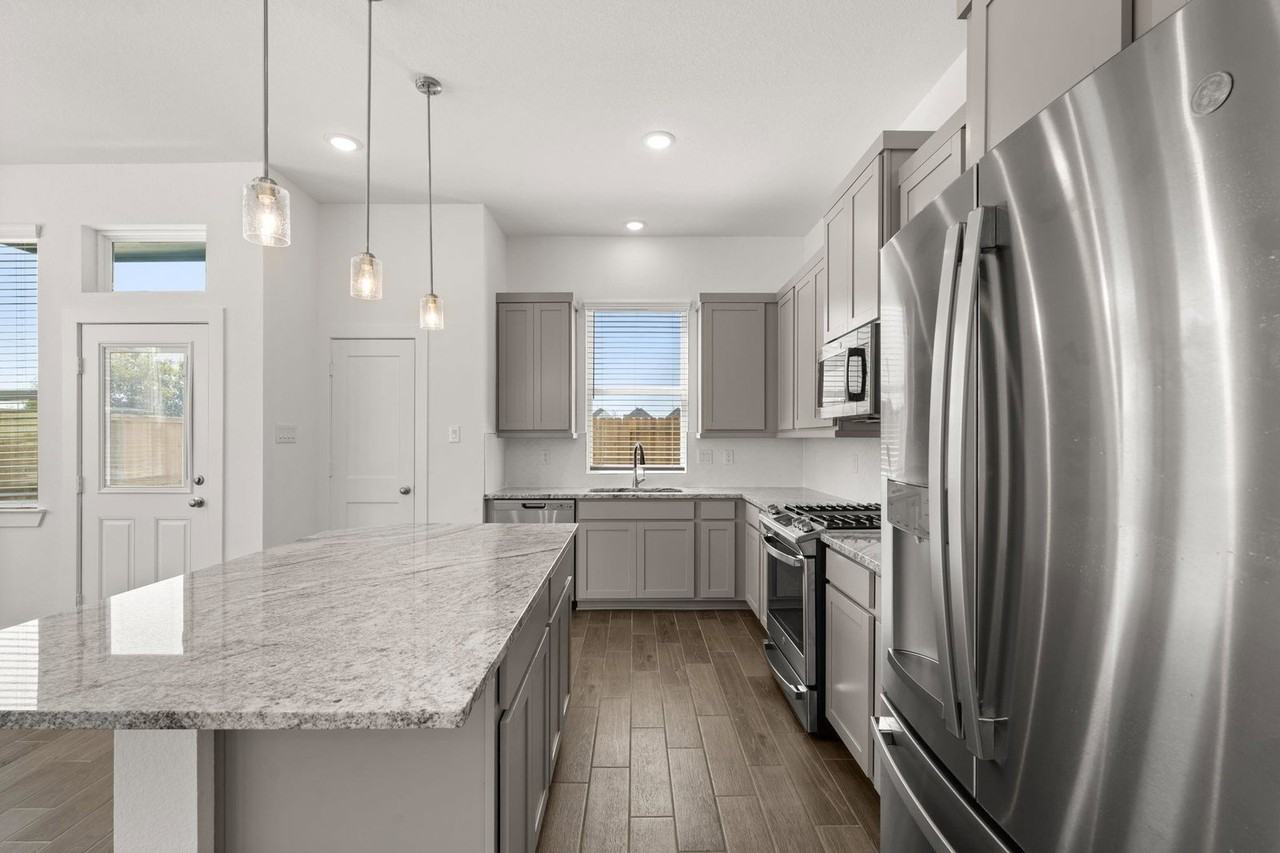 Park Hill Ct - Photo 4 of 8