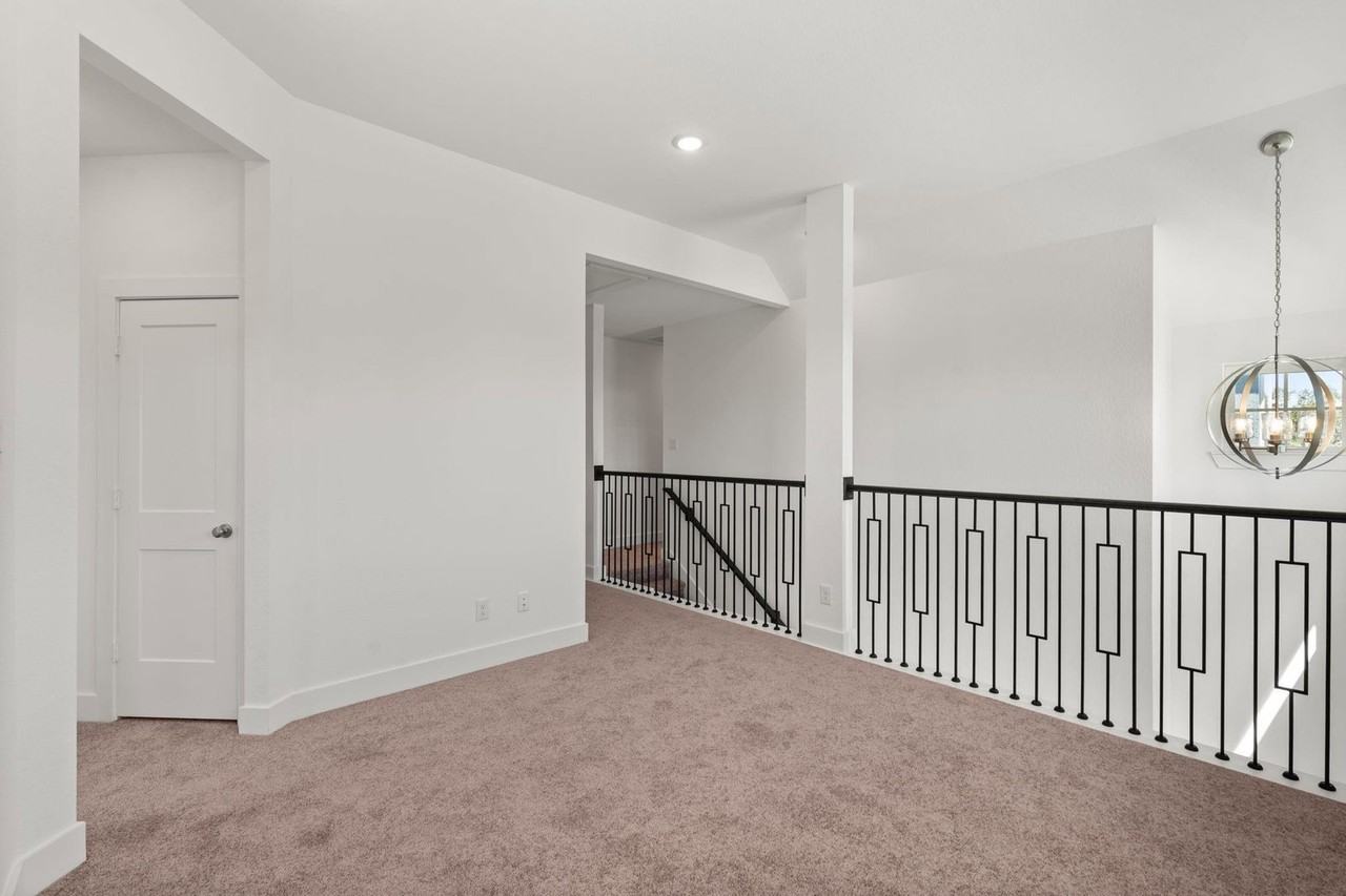 Park Hill Ct - Photo 7 of 8