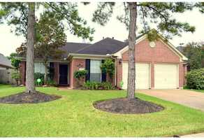 featured image of Glenhill Dr