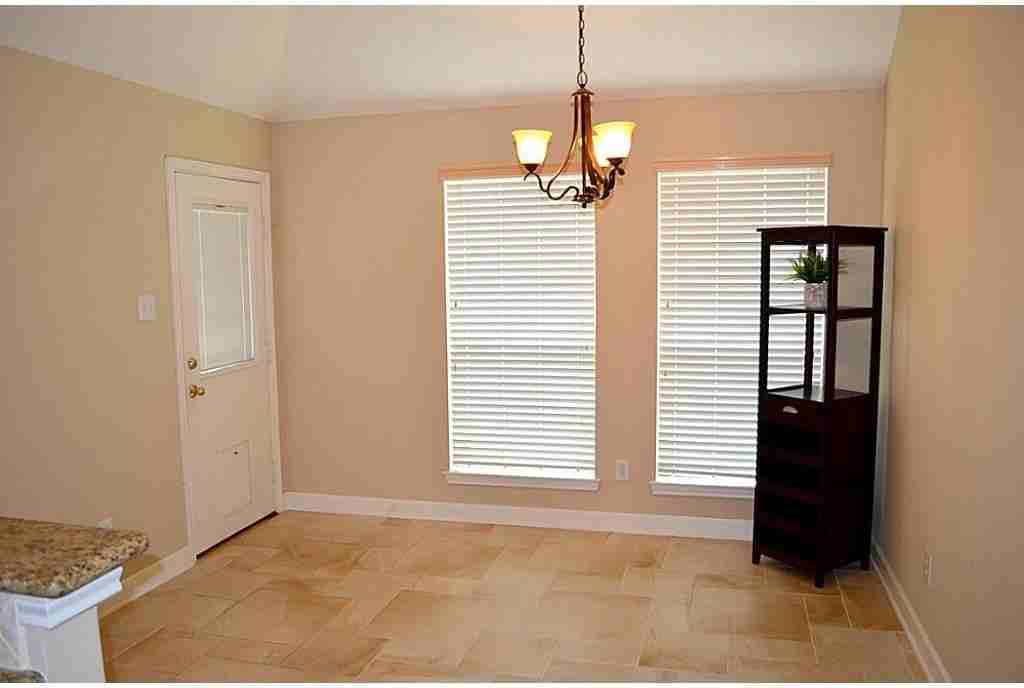 Glenhill Dr - Photo 6 of 8