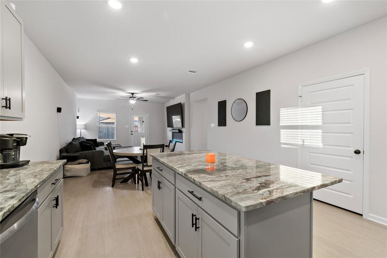 Amador Peak Dr - Photo 6 of 8