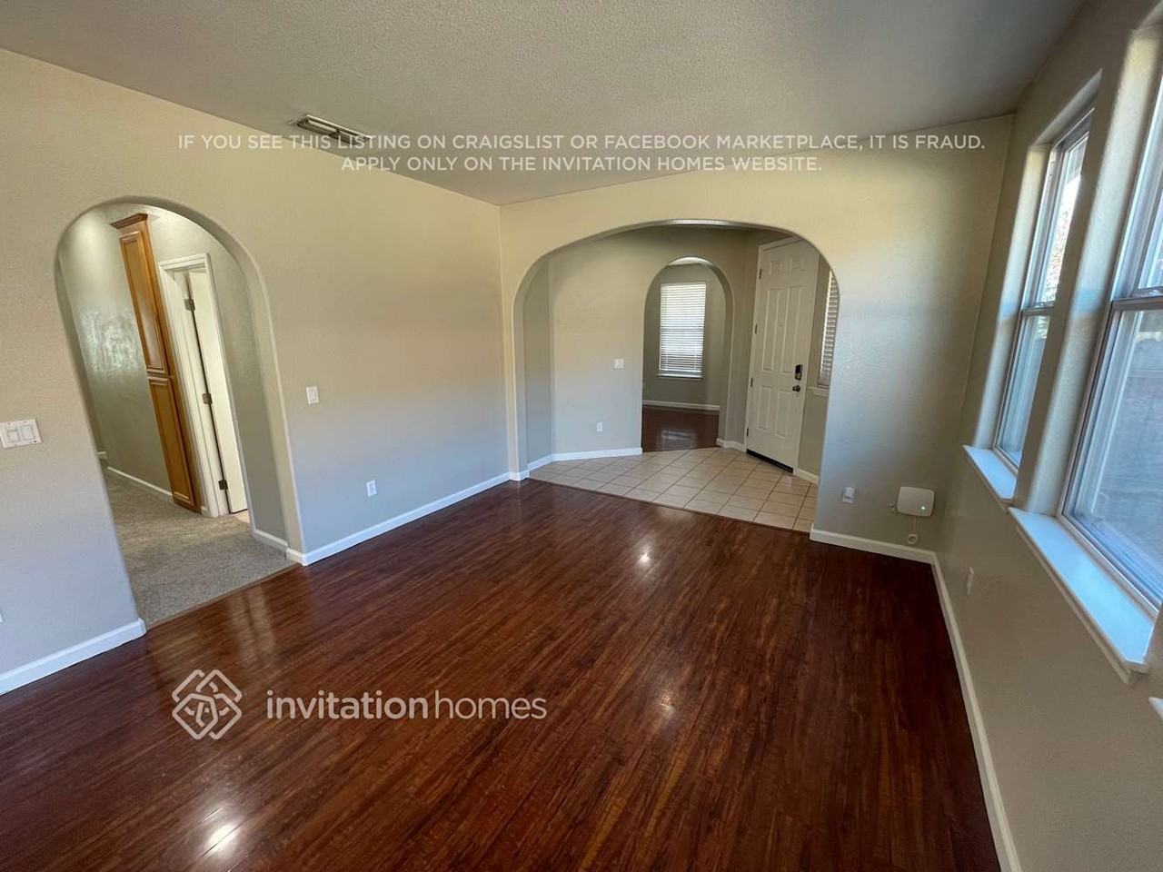 1762 Dalia Pl - Photo 2 of 18