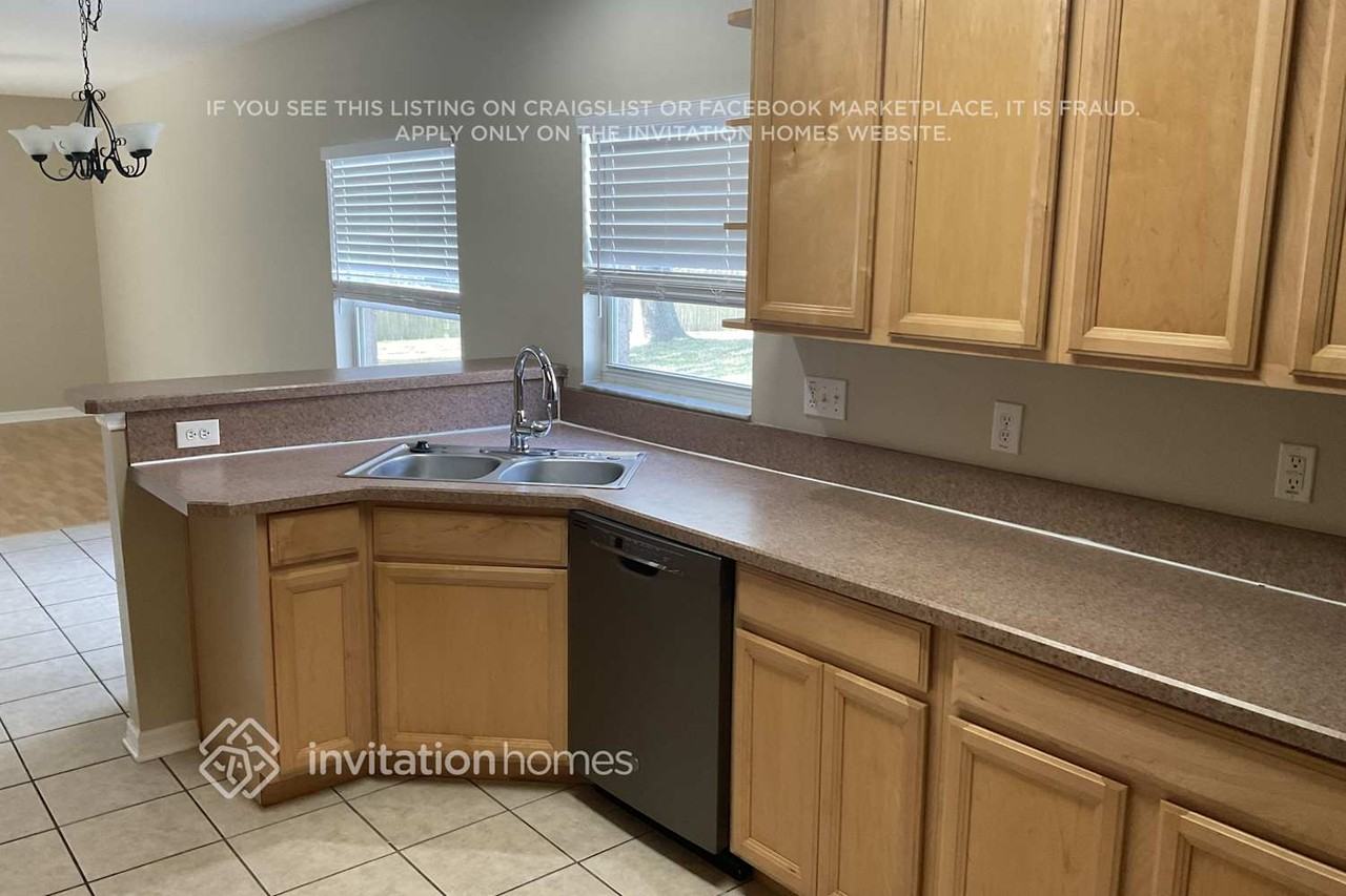 6002 Kiteridge Dr - Photo 3 of 4