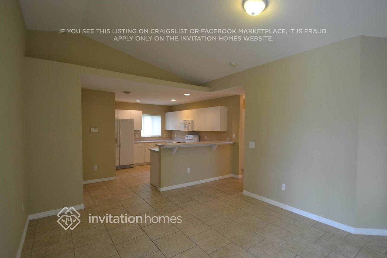 3932 Everglades Ter - Photo 3 of 11