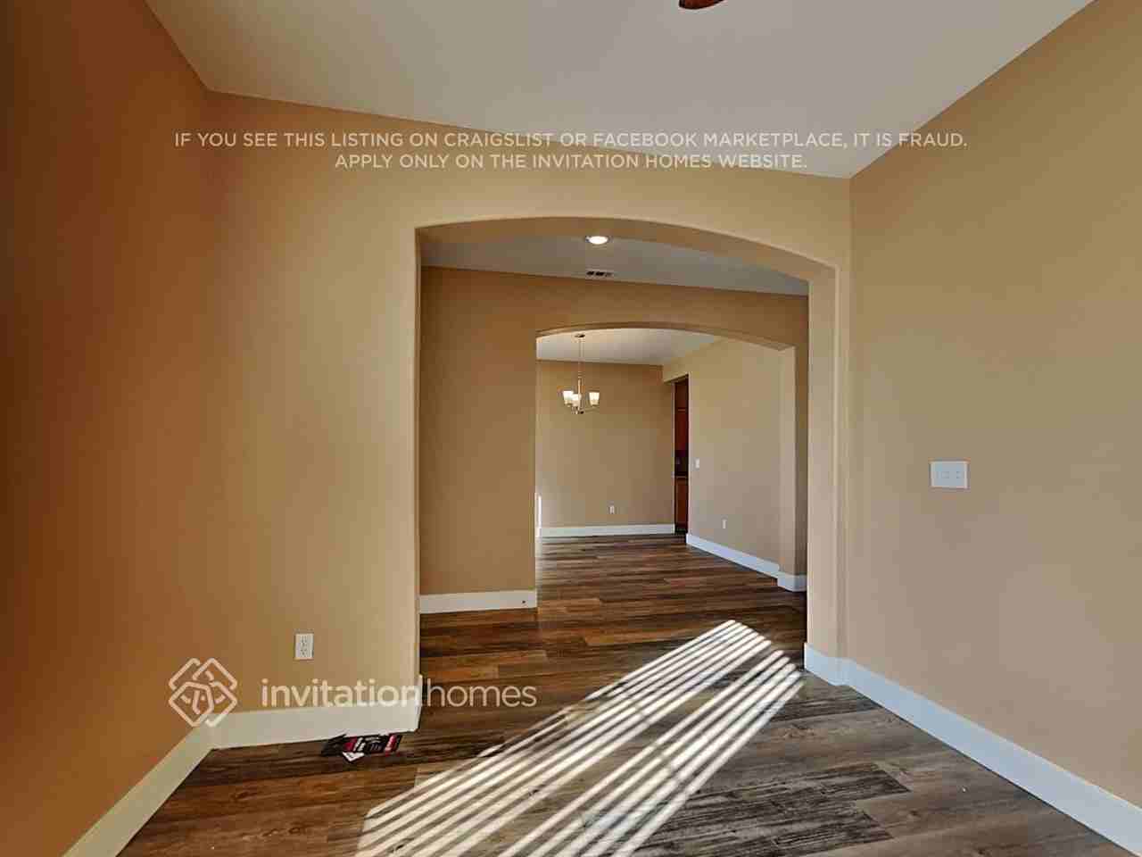 926 Dawn Valley Dr - Photo 5 of 23