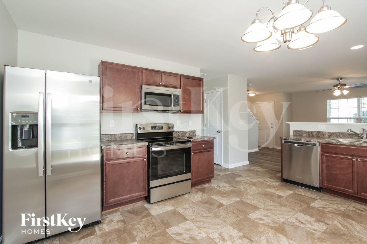 4509 David Cox Rd - Photo 7 of 15