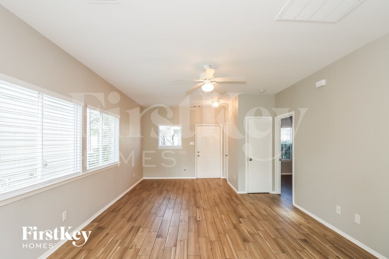 1667 Nichole Woods Dr - Photo 3 of 18