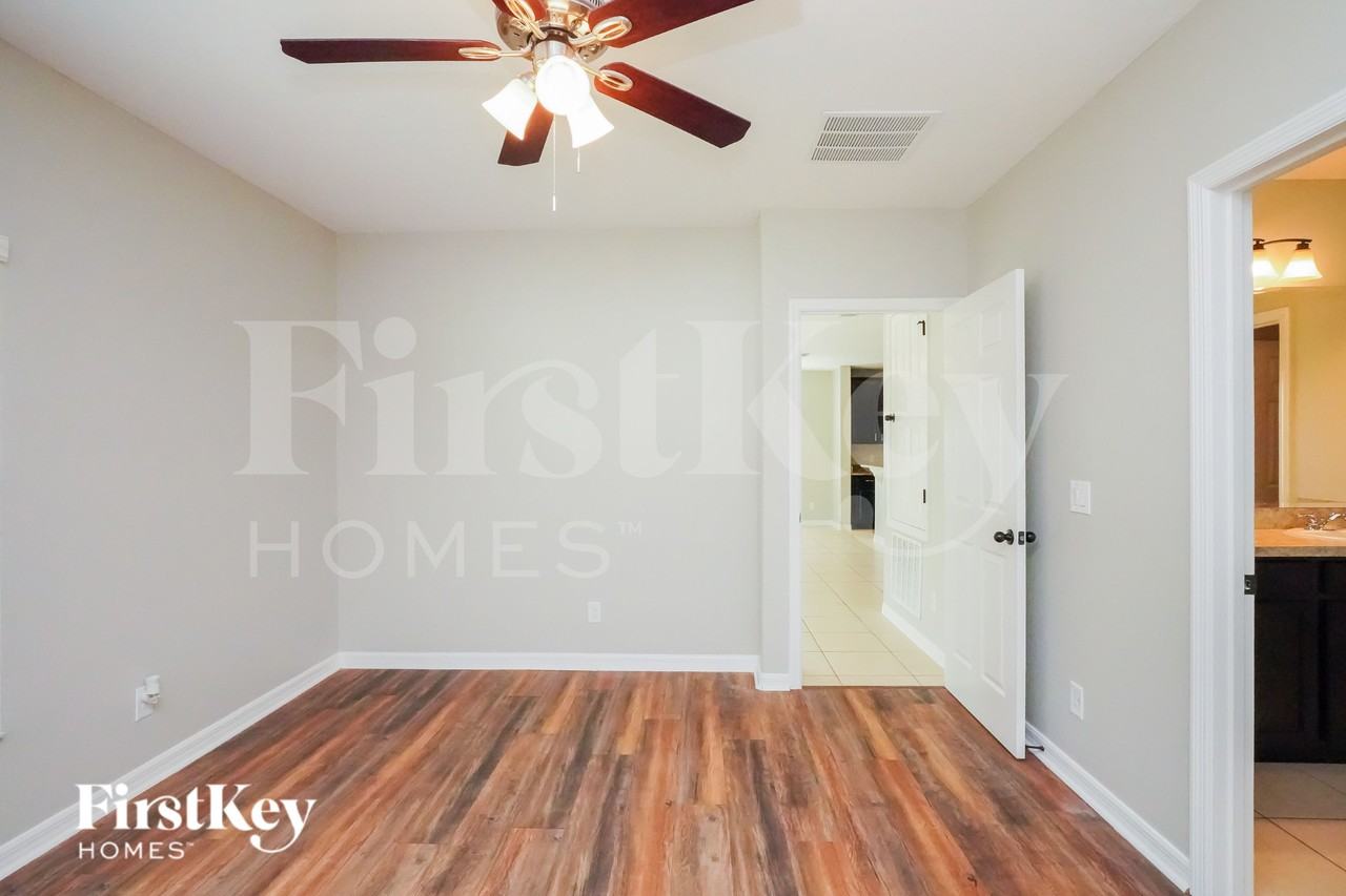 3734 Briarwood Estates Cir - Photo 7 of 15