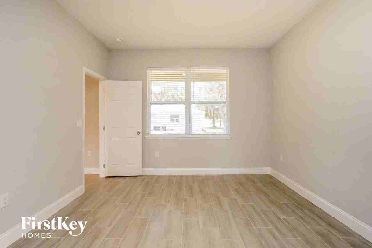 453 Magpie Ct - Photo 5 of 15