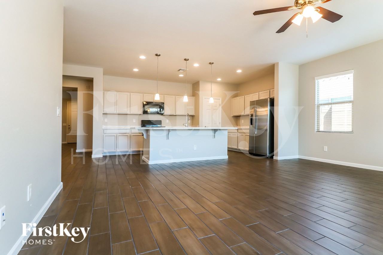 20167 W Grant St - Photo 3 of 15